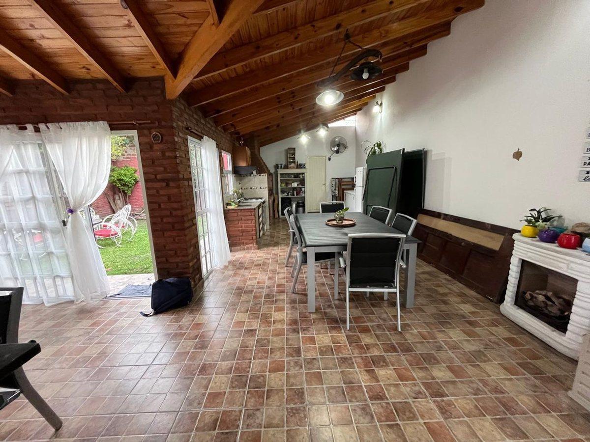 Foto de CASA EN VENTA 3 AMB LA TABALADA- SAN JUSTO, imagen 2