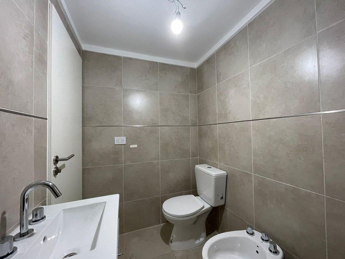 Foto de ALQUILER MONOAMB. C/BALCÓN EDIFICIO DE CATEGORÍA, imagen 4