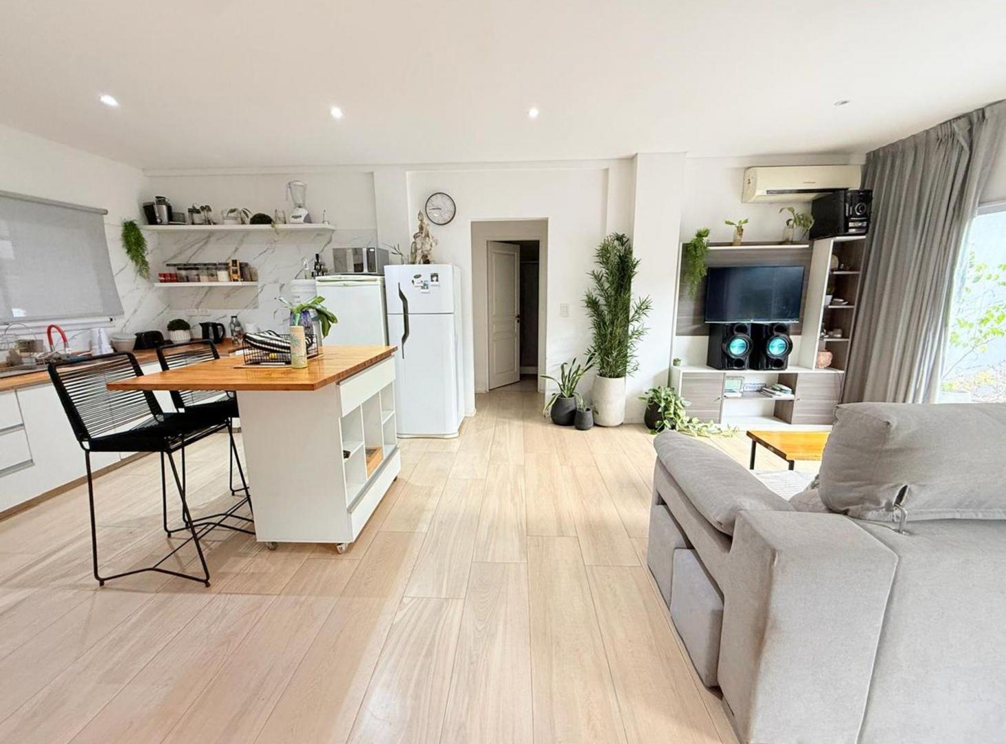 Foto de VENTA DUPLEX 3 AMB PARQUE Y PARRILLA - ITUZAINGO, imagen 2