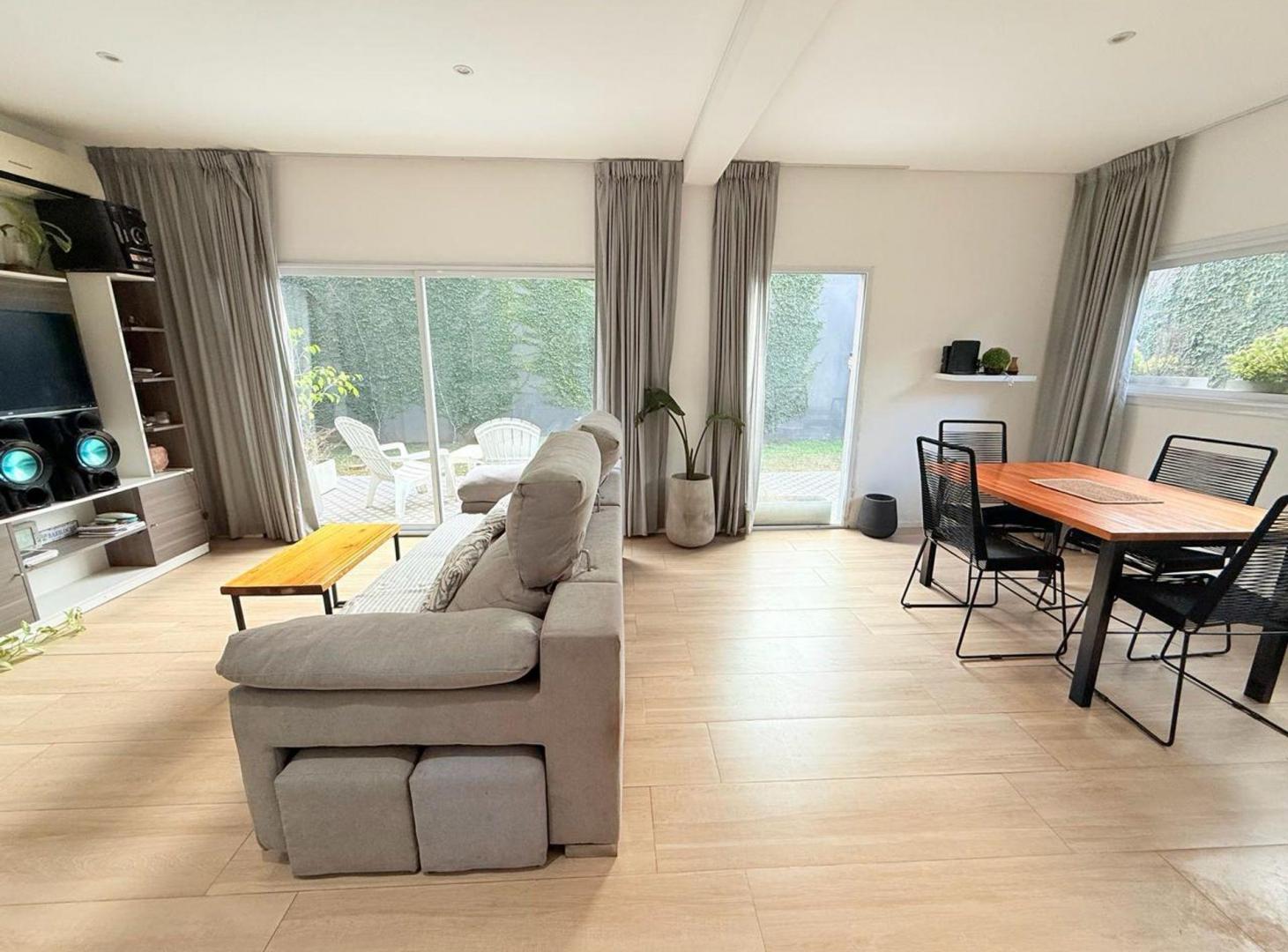Foto de VENTA DUPLEX 3 AMB PARQUE Y PARRILLA - ITUZAINGO, imagen 3