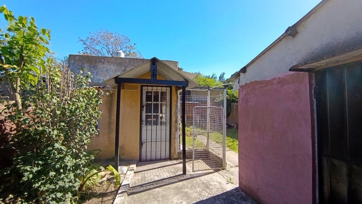Foto de VENTA CASA 3 AMBIENTES CON QUINCHO ,VILLA AMELIA, imagen 5