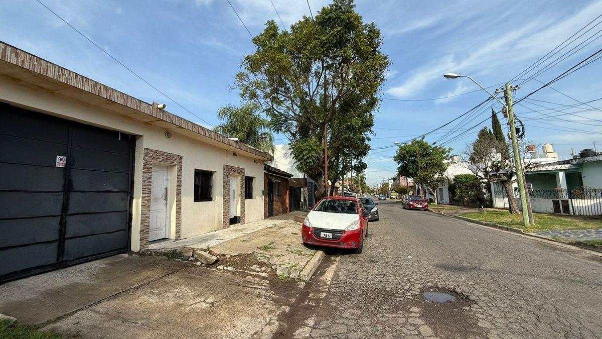 Foto de VENTA LOTE 426M2 MORÓN IDEAL GALPON INVERSIÓN, imagen 3