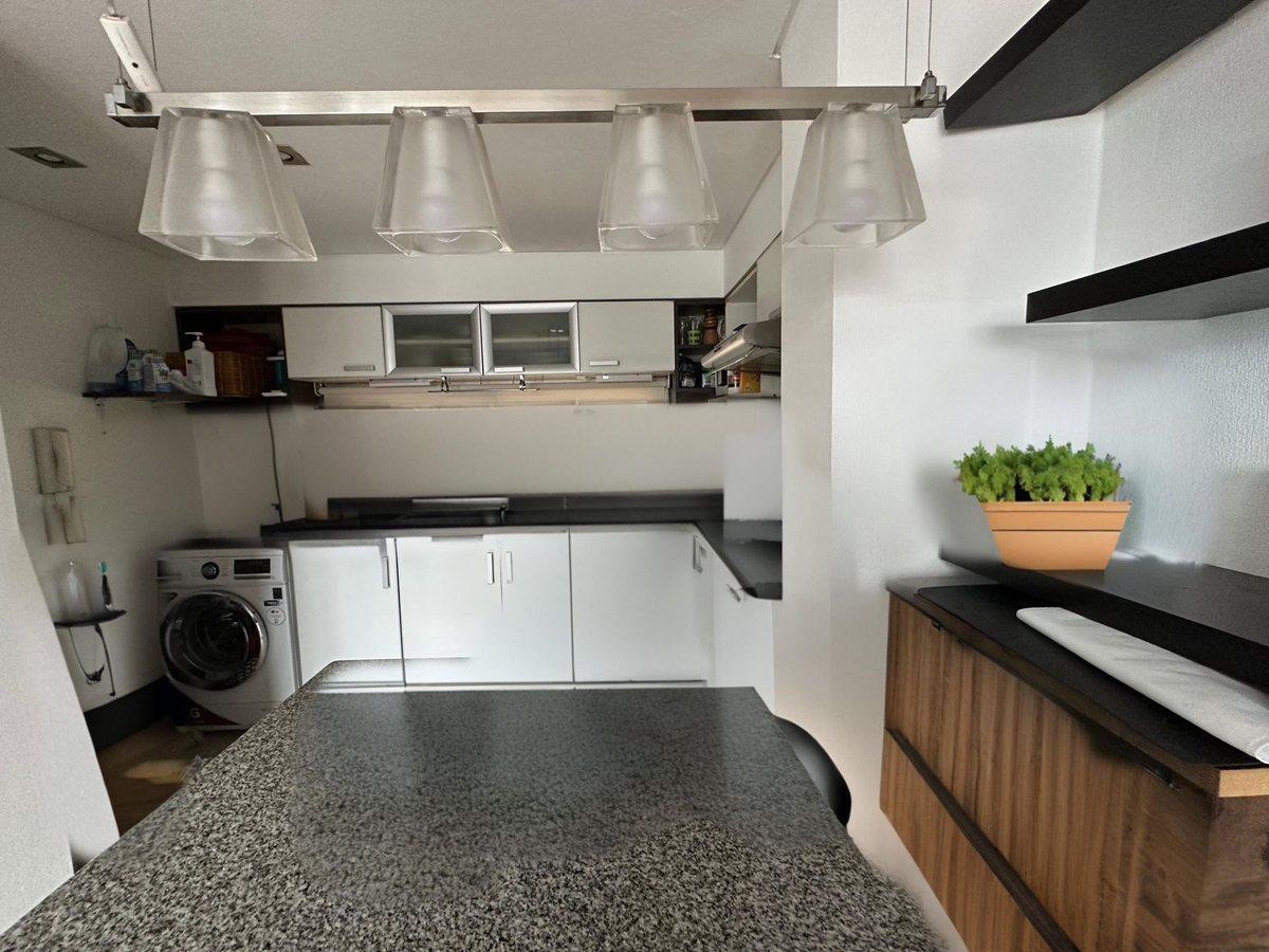 Foto de VENTA DPTO EN DUPLEX 2 AMB COCHERA 2 BALCONES, imagen 4