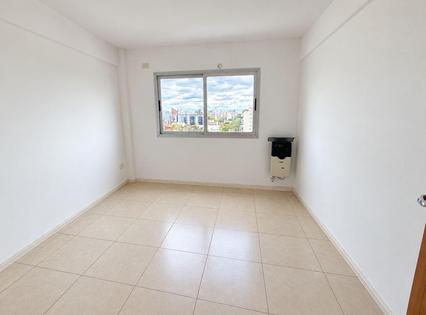 Foto de VENTA DEPTO 2 AMB CON BALCÓN PILETA Y SUM EN MORÓN, imagen 4