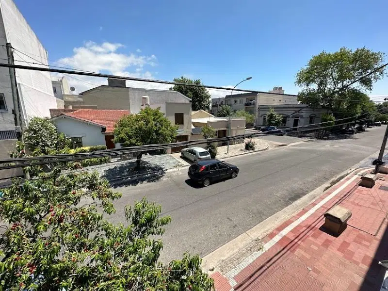 Alquiler 24 meses en zona la perla, 3 amb con dependencia 2