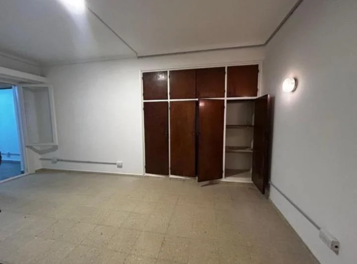 ALQUILER DPTO.DOS AMB INTERNO CON PATIO 3