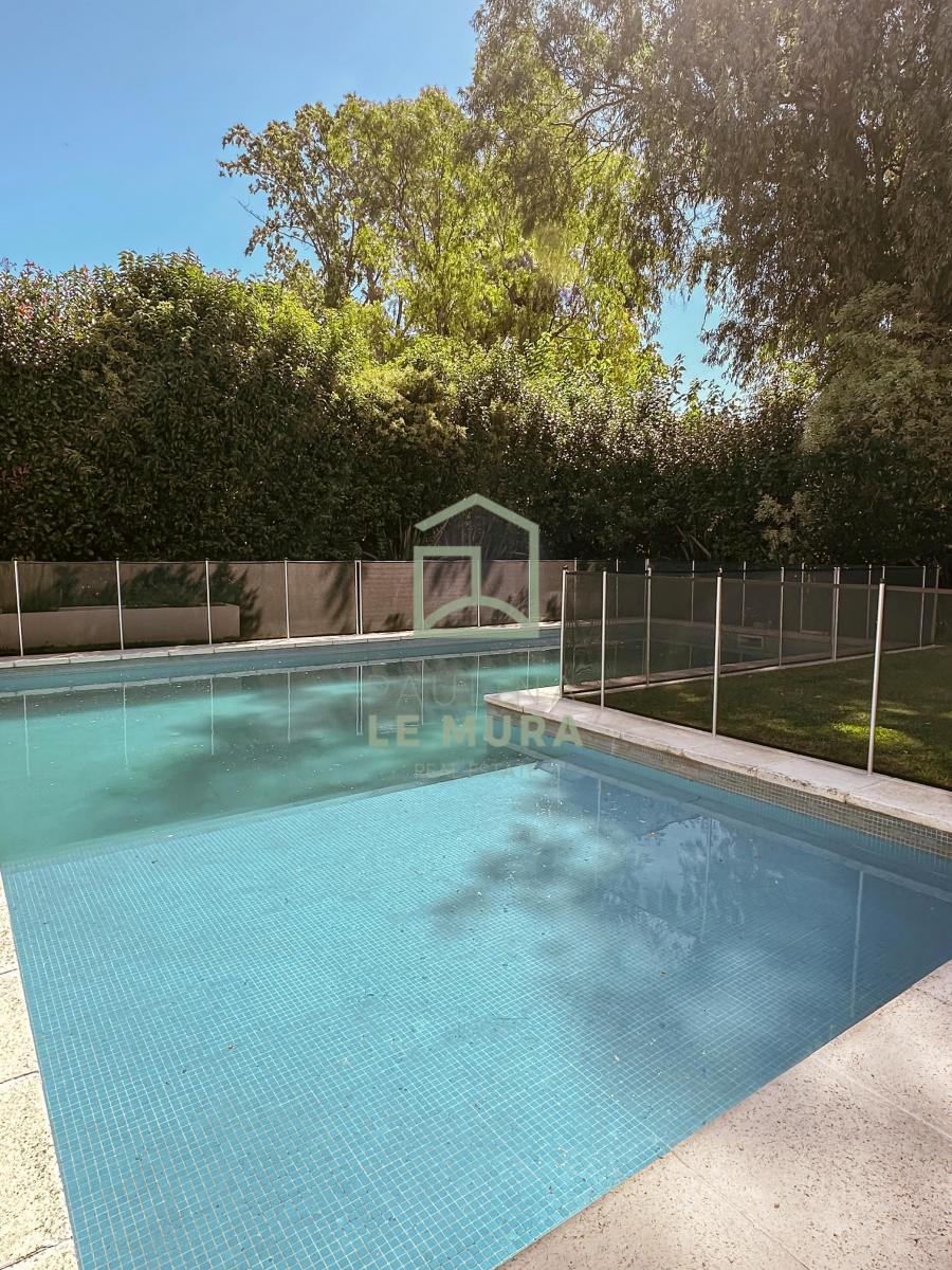 Casa en venta en Abril Club de Campo
