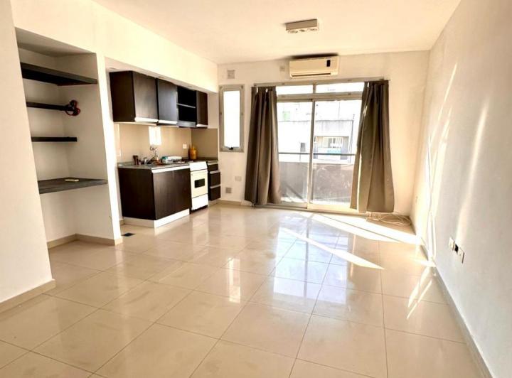 ¡¡¡EXCELENTE MONOAMBIENTE!!! SUPER LUMINOSO PISO ALTO!! 1