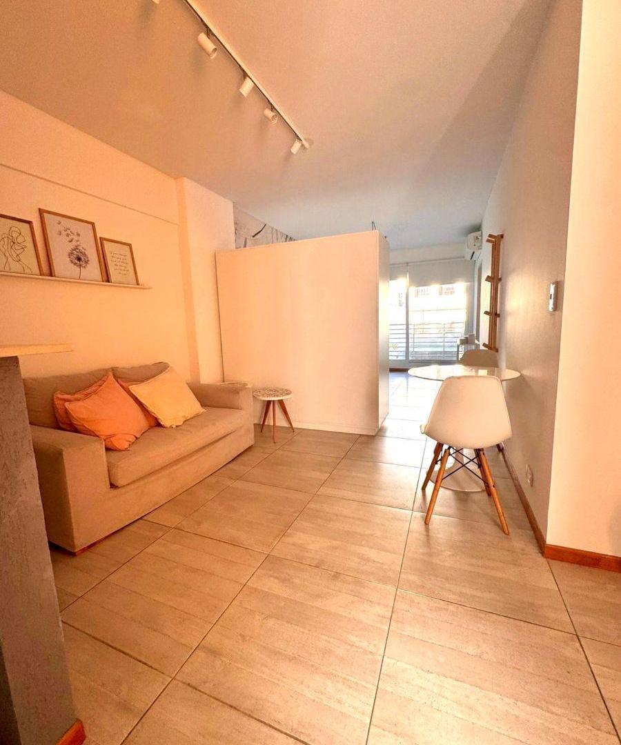 Foto de ALQUILER AMBIENTE Y MEDIO DIVIDIDO CON PATIO, ALMAGRO, imagen 5