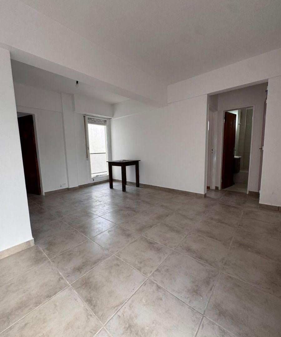 Foto de VENTA DOS AMBIENTES CON BALCON TERRAZA REFACCIONADO A NUEVO! VILLA DEL, imagen 4