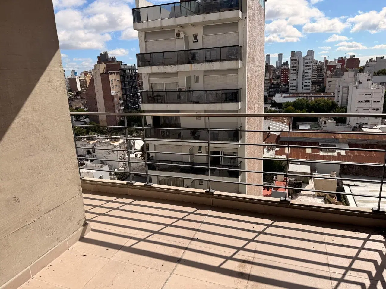 Departamento un dormitorio a estrenar con Amenites en Lourdes 4