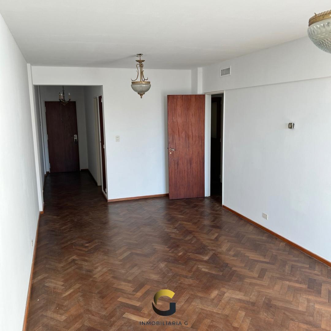 Departamento de 3 Dorm. con Cochera en Urquiza 1100 2
