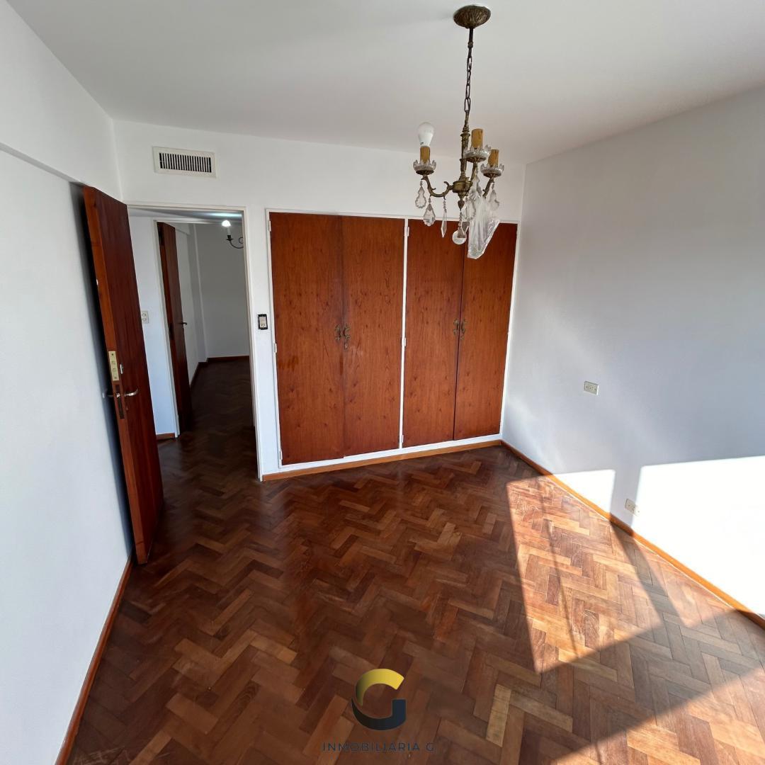 Departamento de 3 Dorm. con Cochera en Urquiza 1100 4