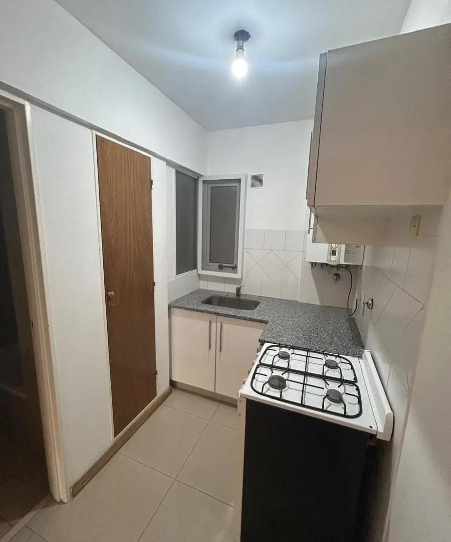 Alquilo Monoambiente Paraguay 100 5