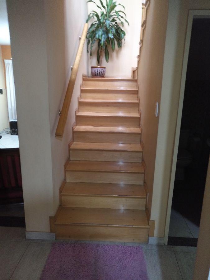 Chalet en Venta de 4 Dorm. C/ Cochera en Villa Lugano 1