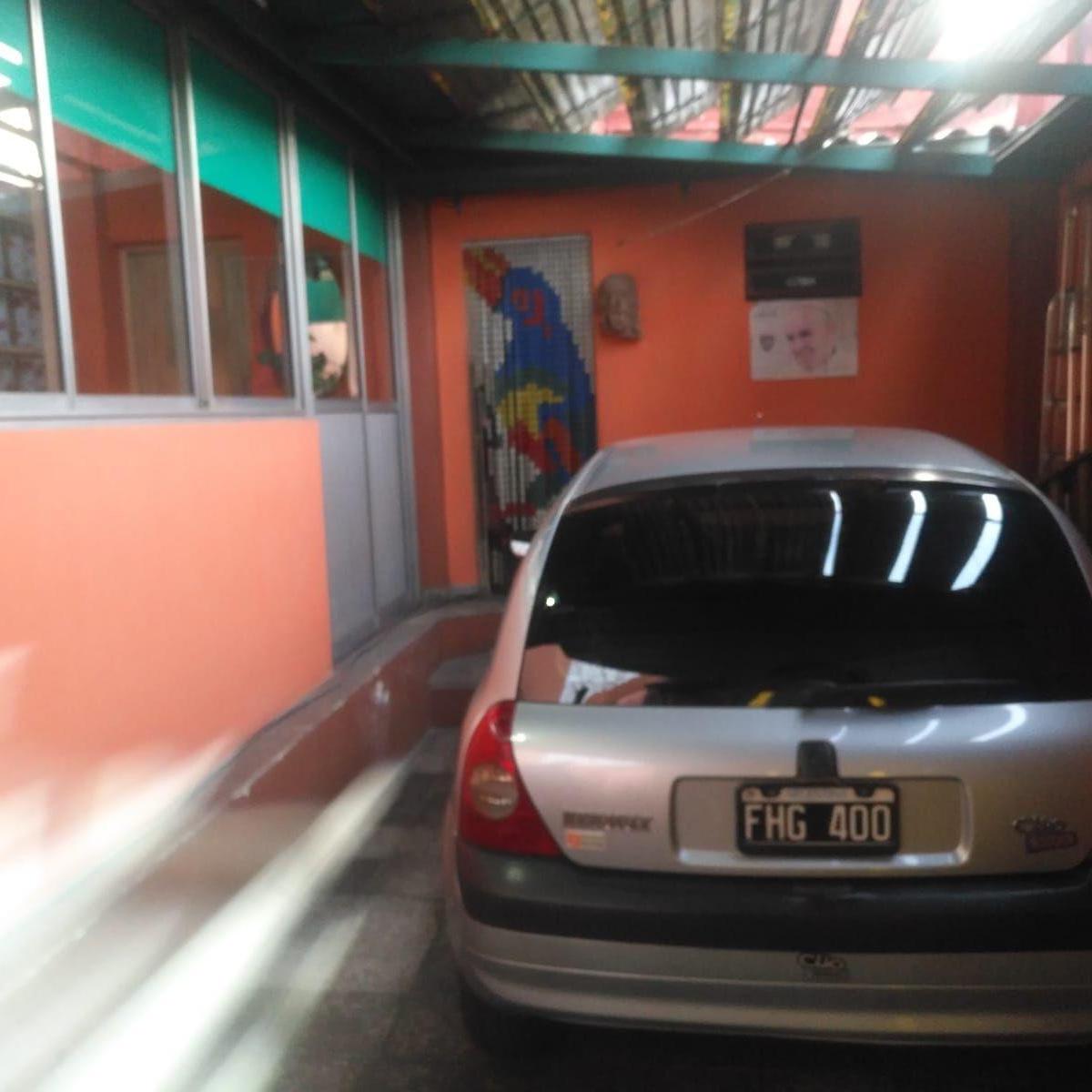 Casa en Venta de 2 Dorm. C/ Cochera en Nueva Pompeya 4