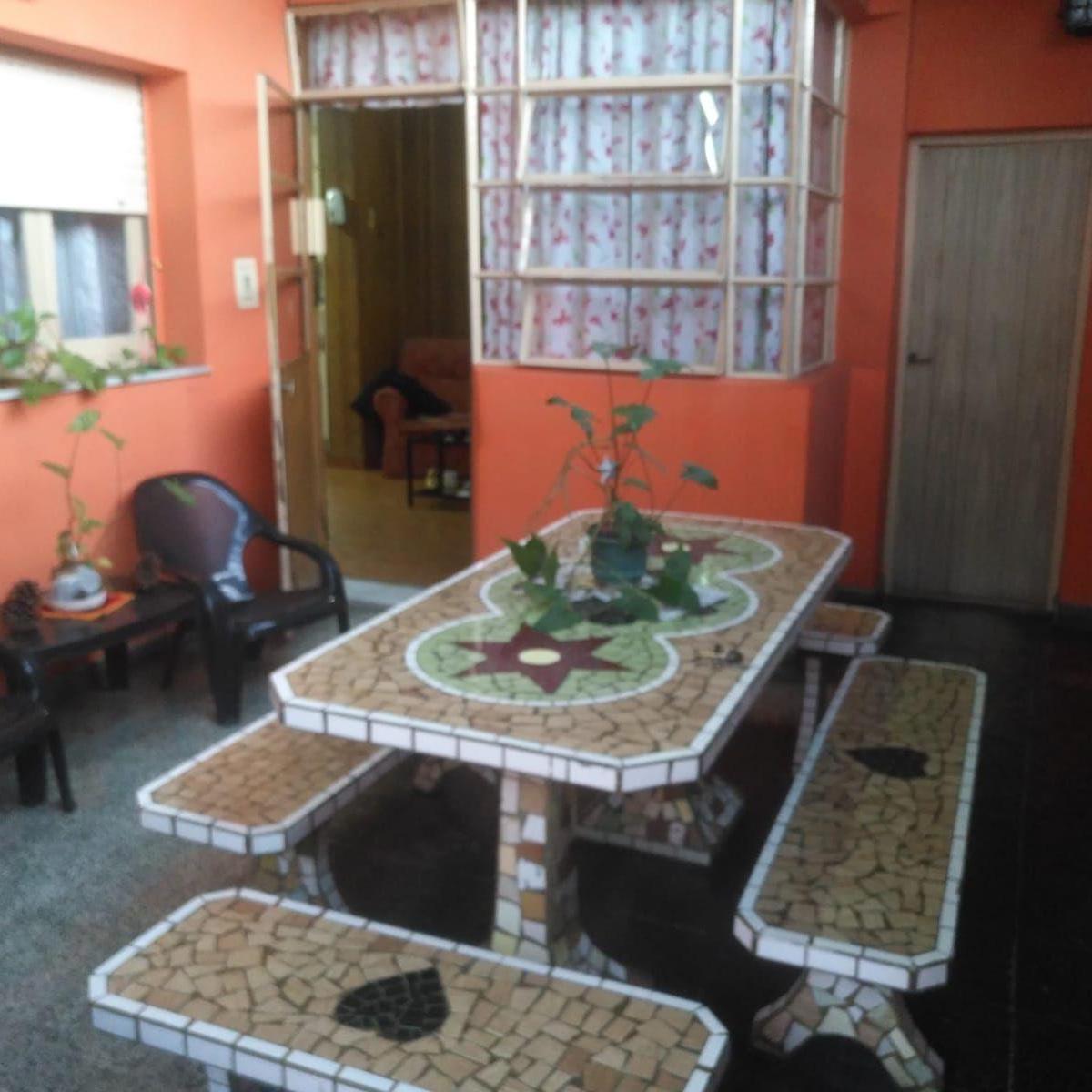 Casa en Venta de 2 Dorm. C/ Cochera en Nueva Pompeya 2