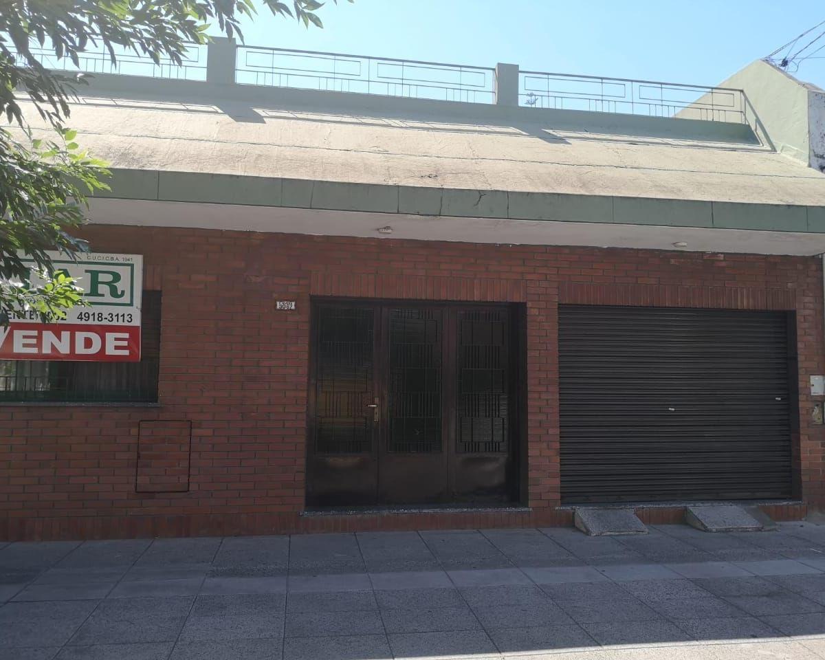 Casa en Venta de 4 Dorm. C/ Cochera en Villa Soldati 1
