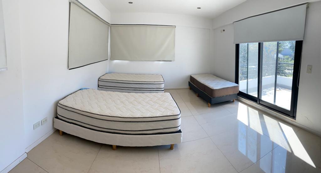 Casa Saint Thomas Este - Oeste 1