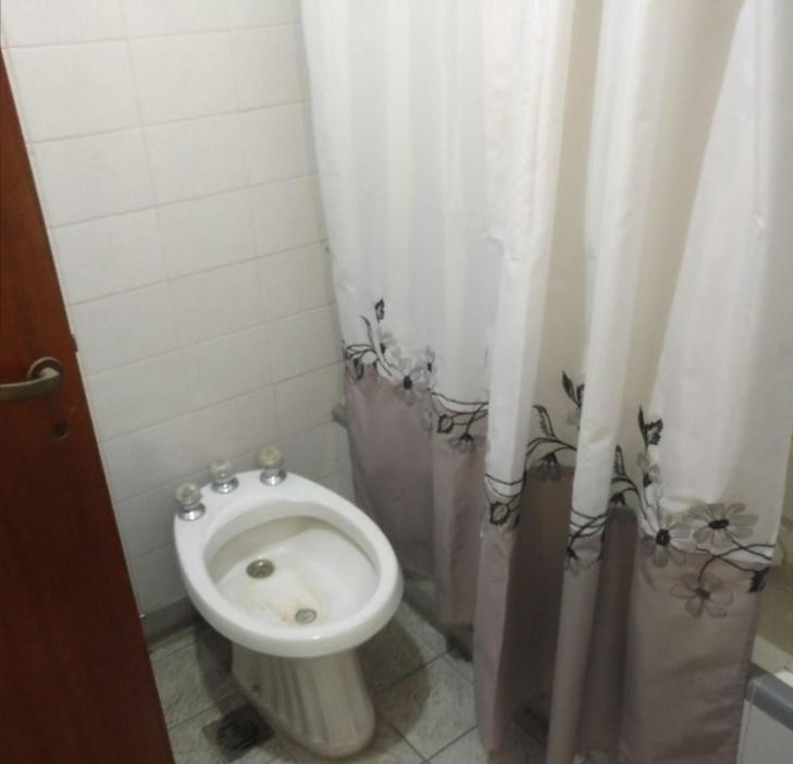 Vende Hermosa Casa en Culpina 3200 de 5 Ambientes. 2