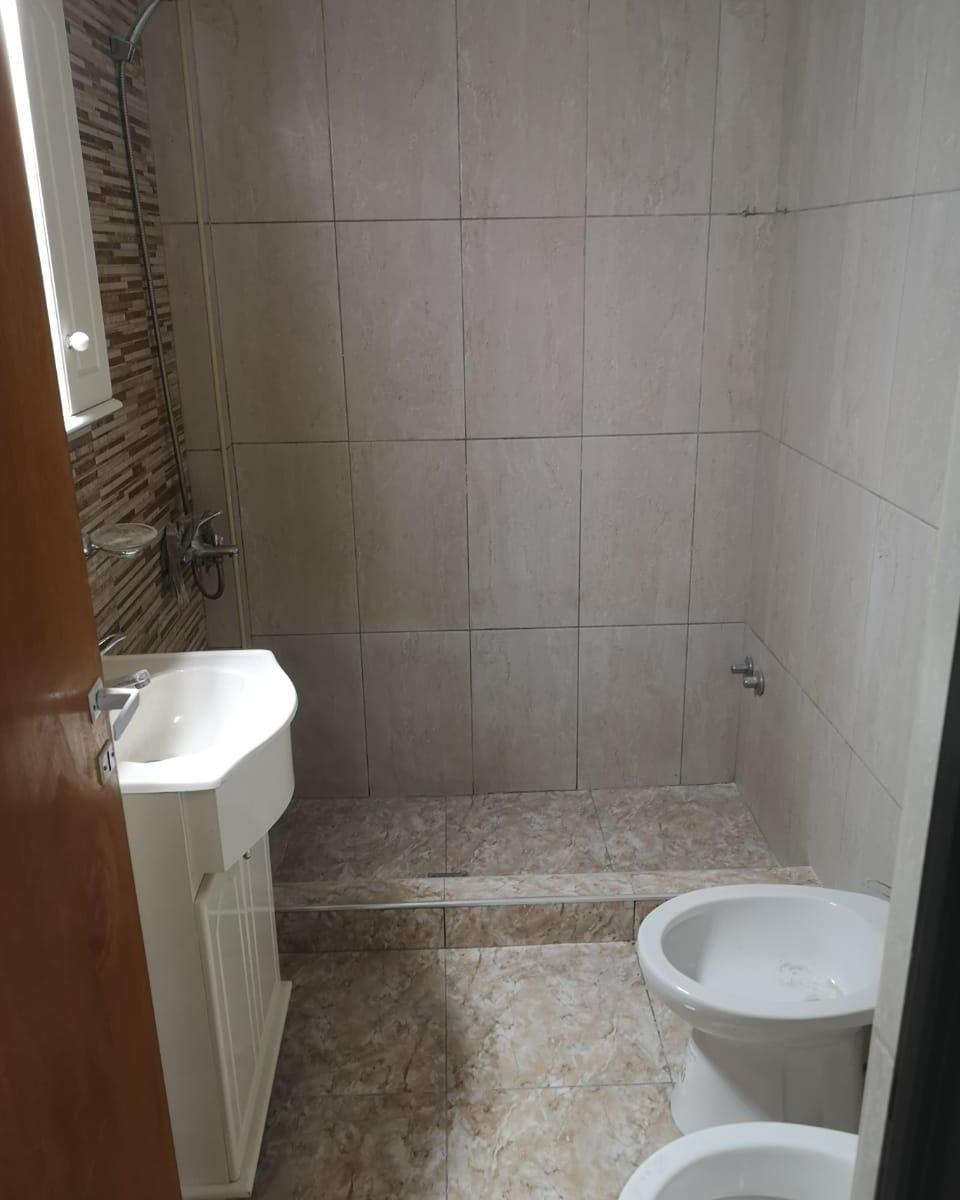 Vende PH con Local de 70 m² Itaqui 2499 3