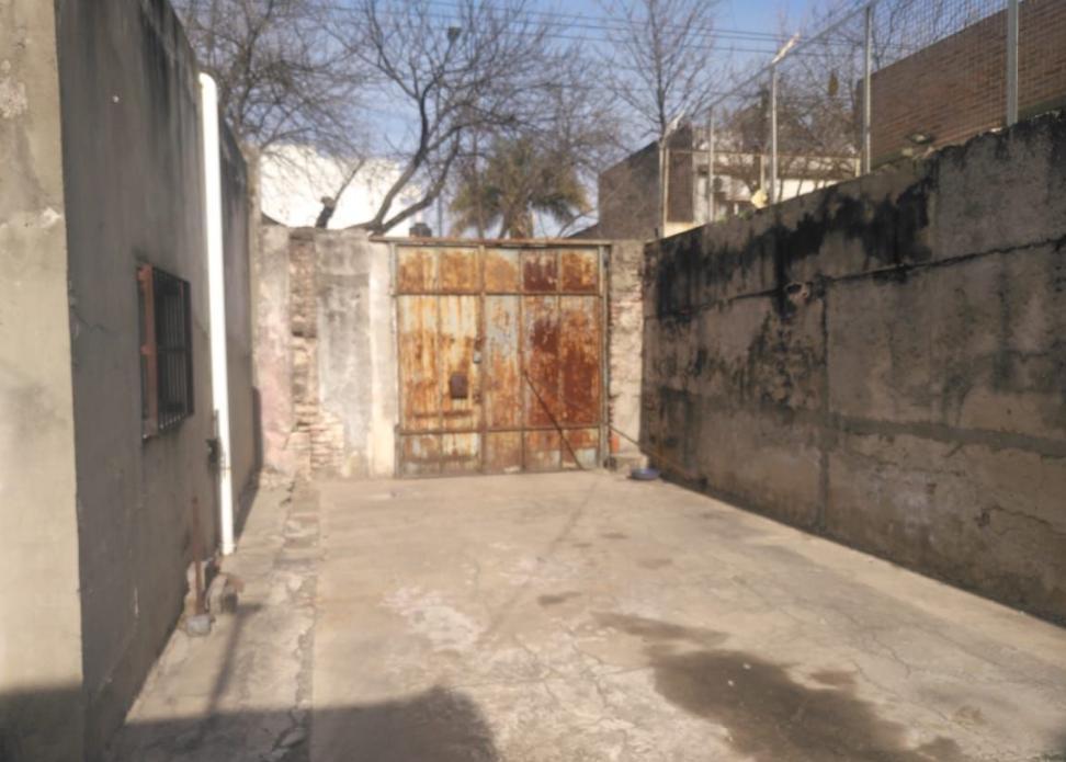 Vende Casa en Agustin de Vedia Al 3000 2