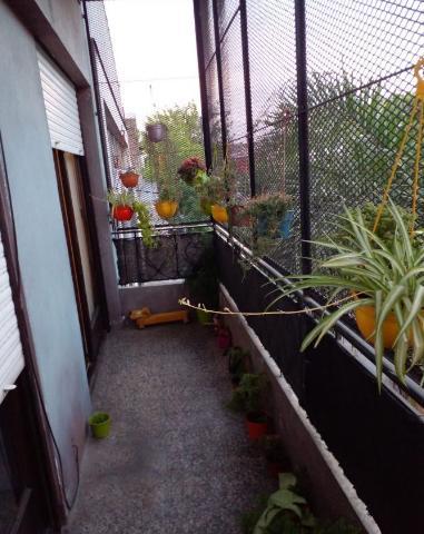 Vende Casa de 2 Dptos Sobre José Martí 3467 3