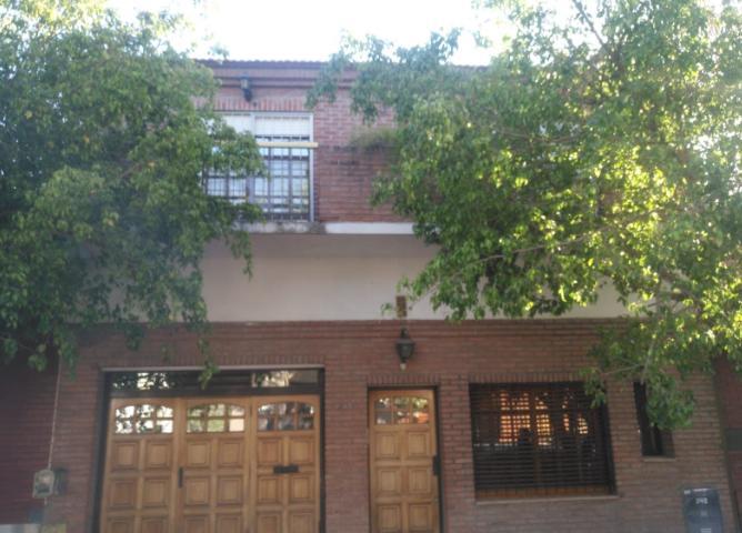 Vende Hermoso Chalet Sobre Lautaro 1085 4
