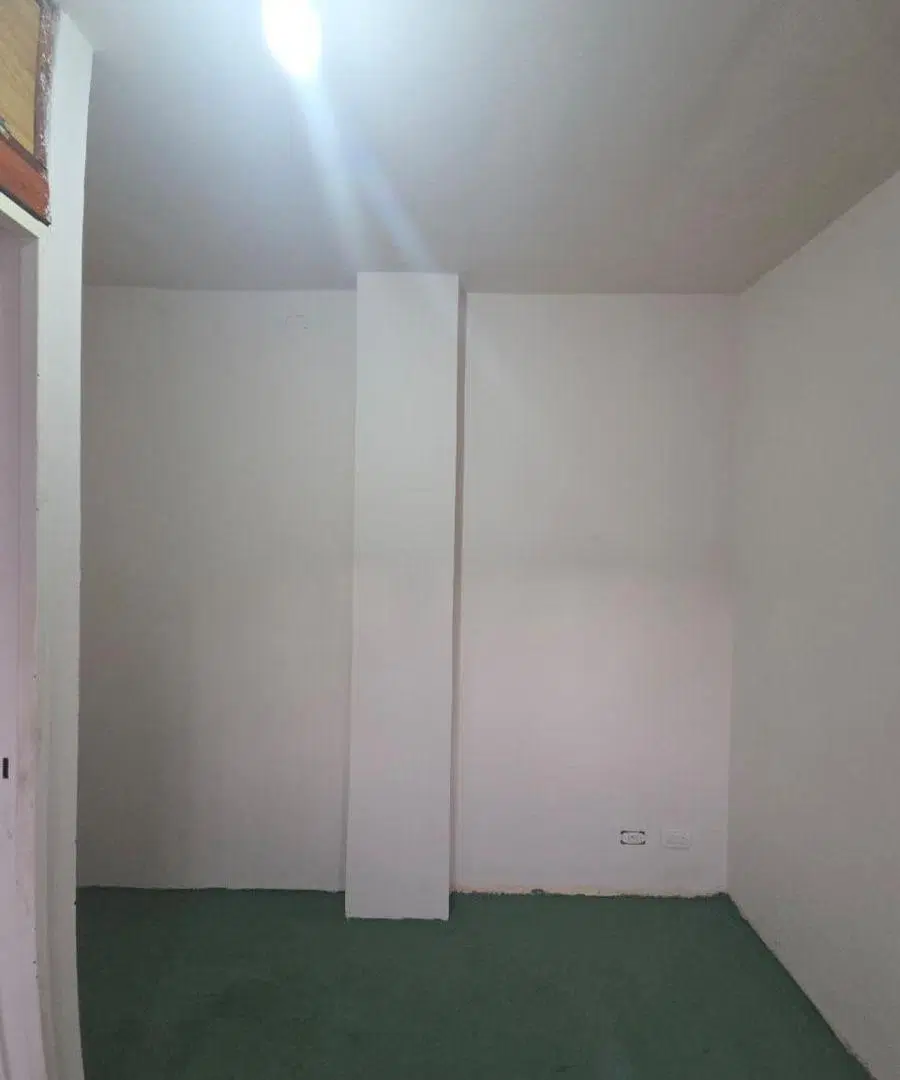 Alquila 8 Amb en Lote Propio - Cochera para 6 Autos Quincho / Galpón Depósito 2