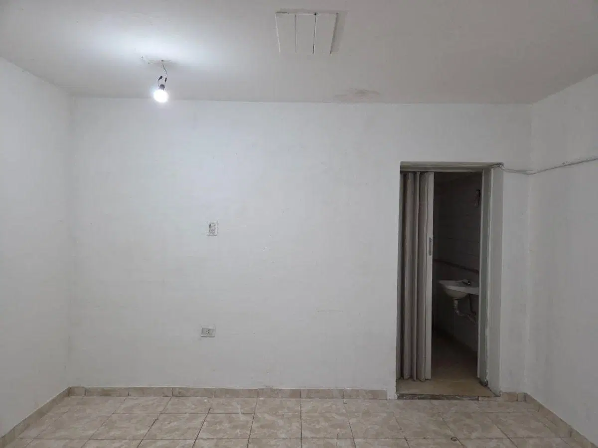 Alquila local comercial - 20m2 - Villa Soladati 5