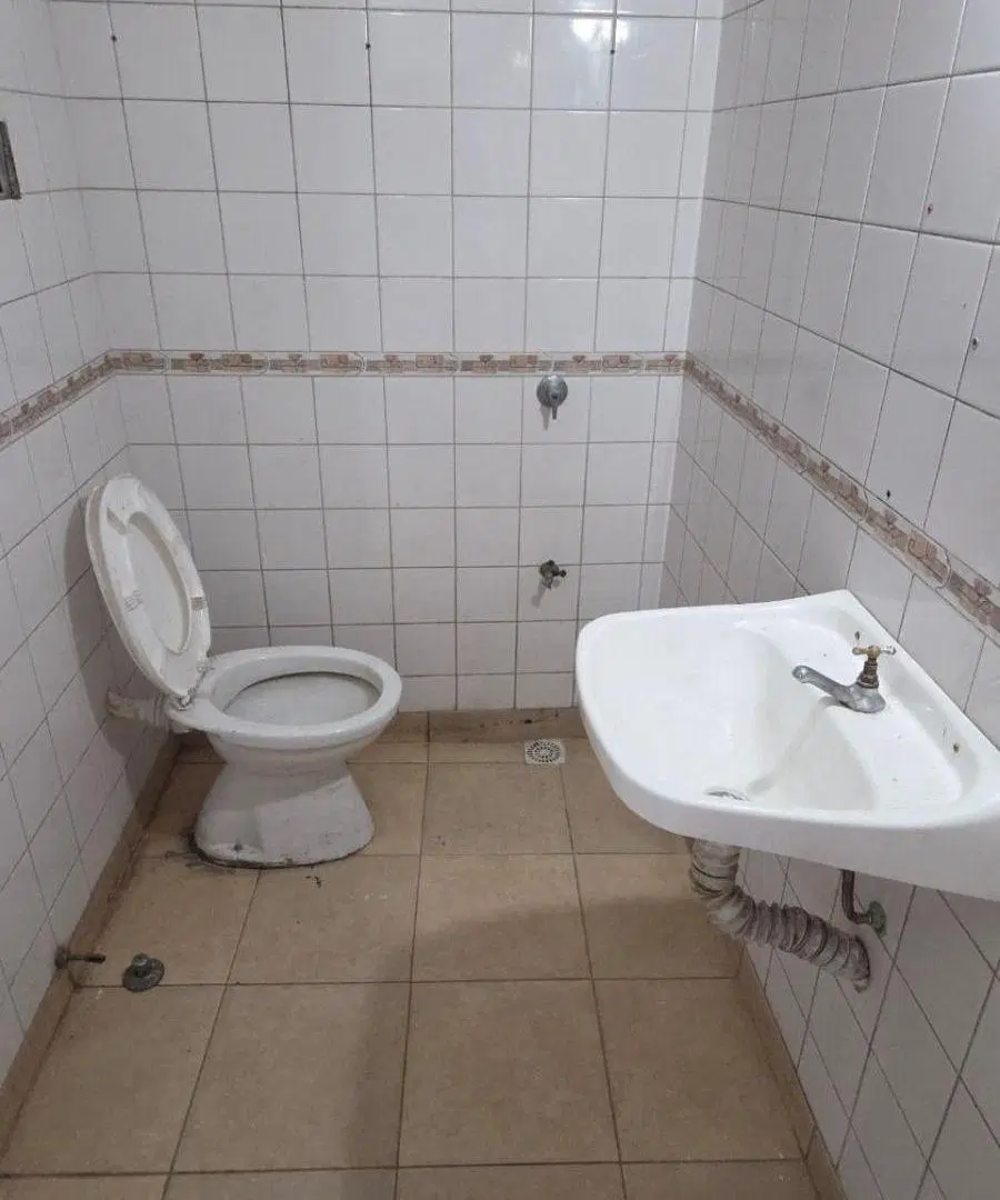 Alquila local comercial - 20m2 - Villa Soladati 4