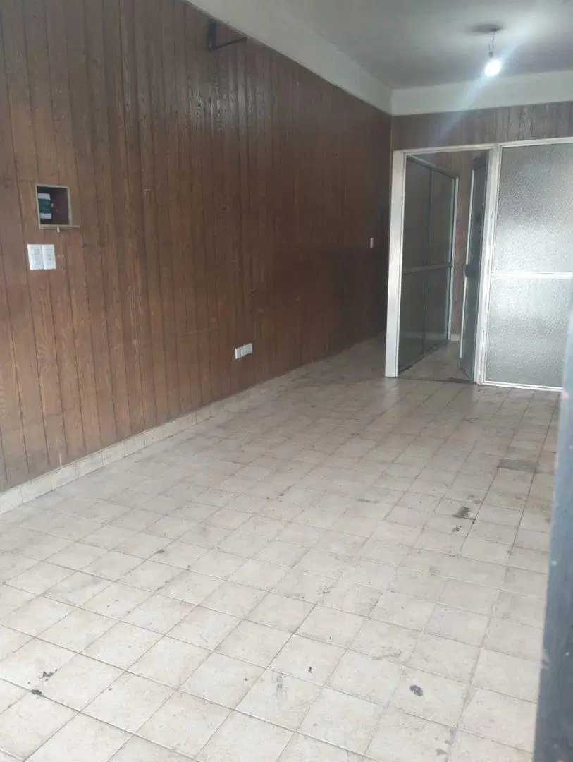 Local En Venta Sobre Av. Eva Perón  Flores  U$d 62.000 2
