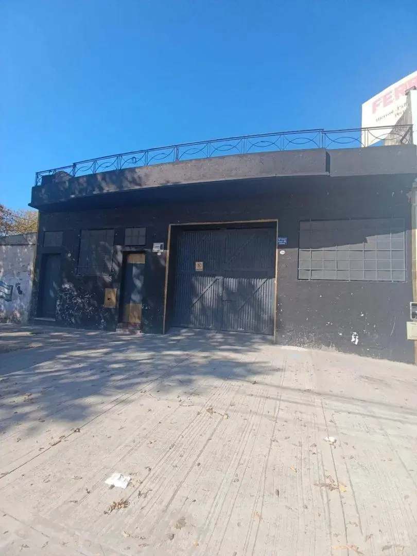 Galpón 202 M2 - Portón Camionero (3.41m) - Fuerza Motriz Y Gas - Mixtura B3 1