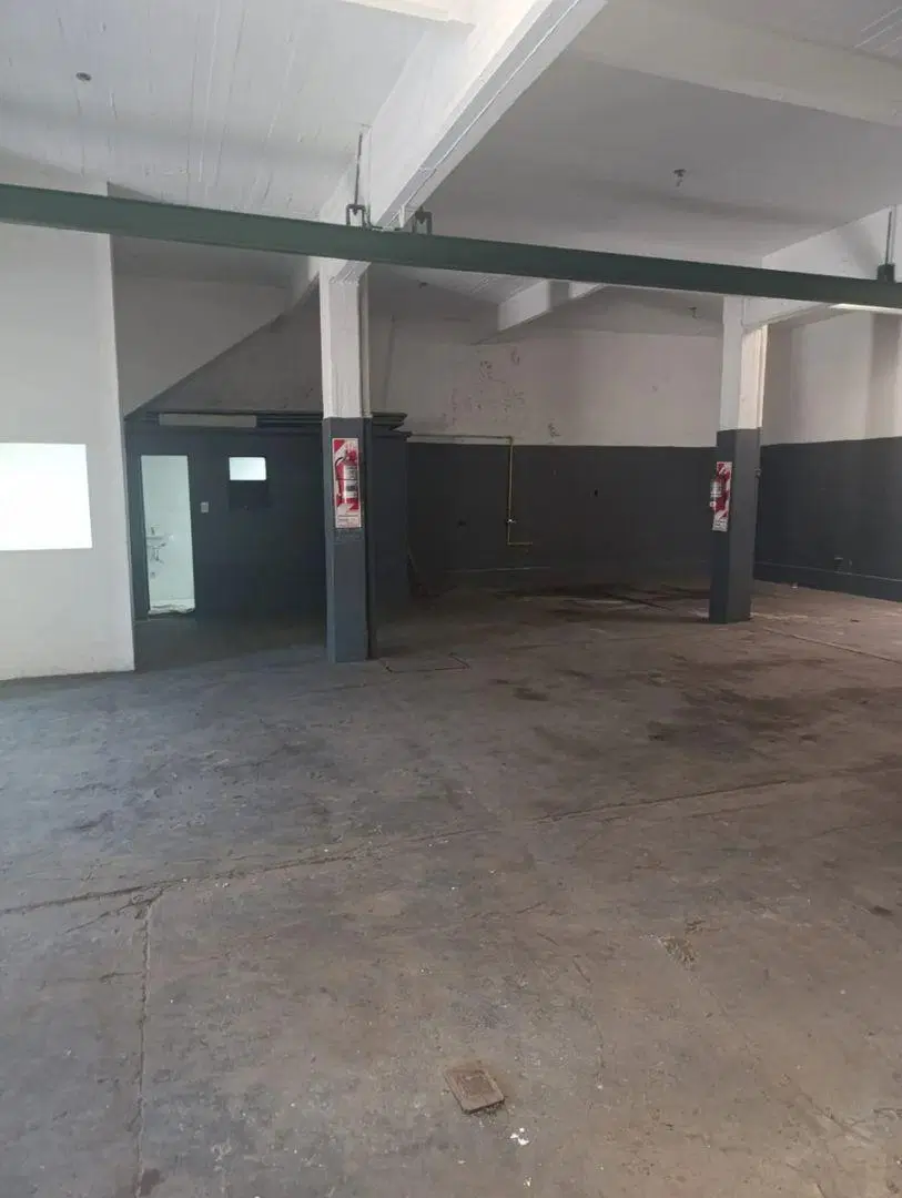 Galpón 202 M2 - Portón Camionero (3.41m) - Fuerza Motriz Y Gas - Mixtura B3 4