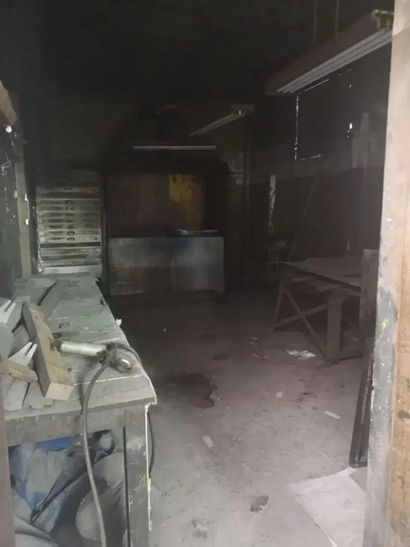 Vende Galpon De 907 M2 En Pompeya 2