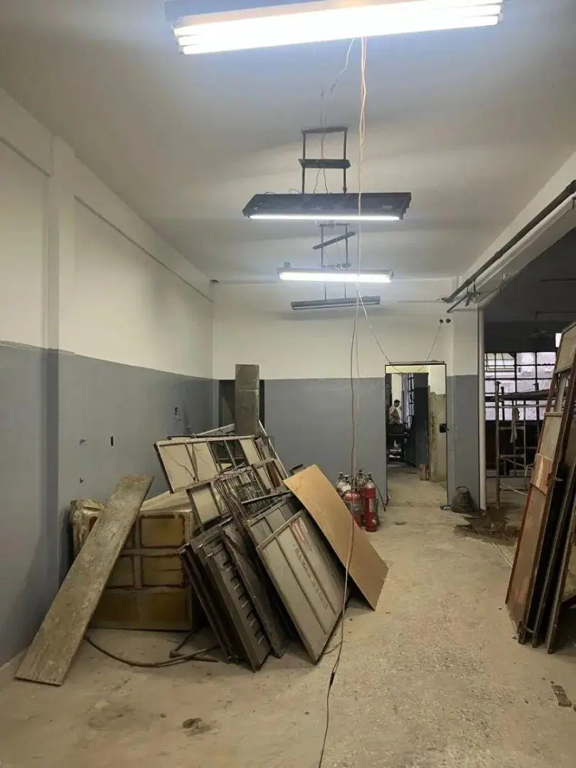 Vende Galpon De 907 M2 En Pompeya 4