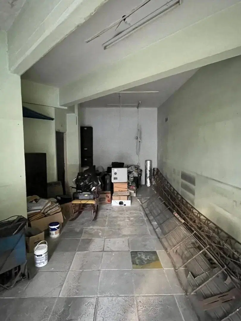 Alquiler De Local Comercial En Plena Zona De Flores Av. Directorio 2958 5