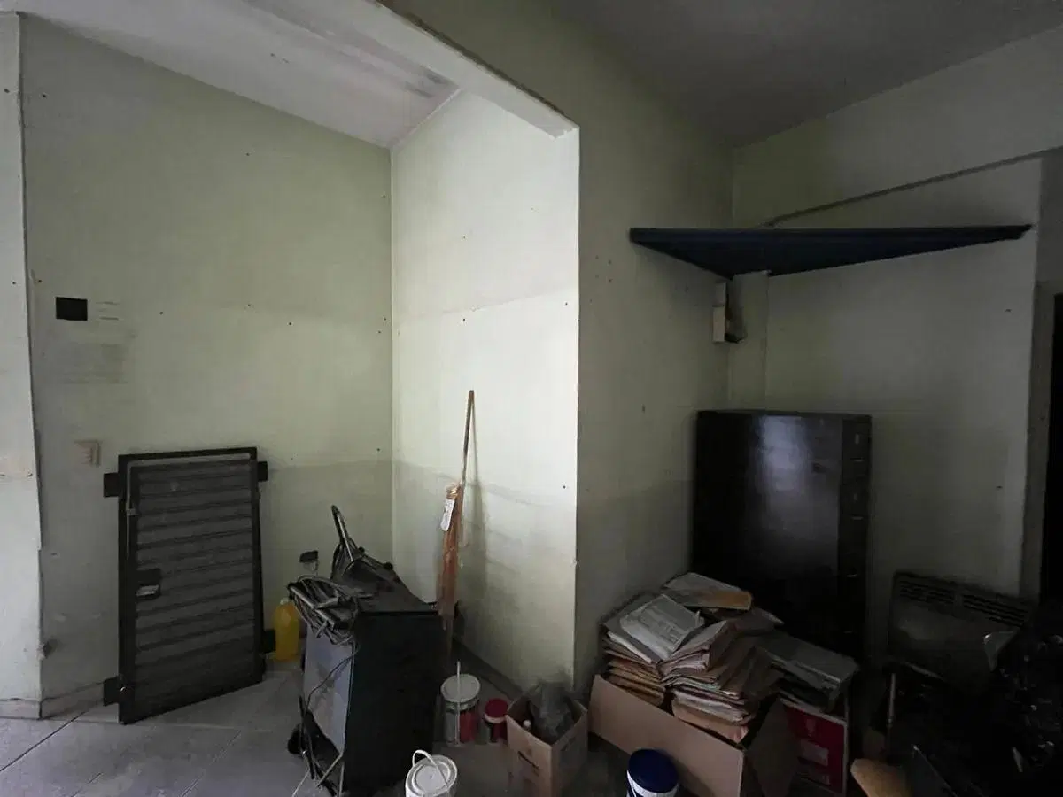 Alquiler De Local Comercial En Plena Zona De Flores Av. Directorio 2958 3