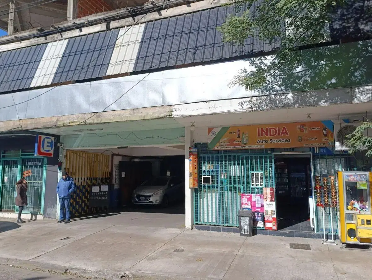 Alquiler De Local Comercial En Plena Zona De Flores Av. Directorio 2958 4