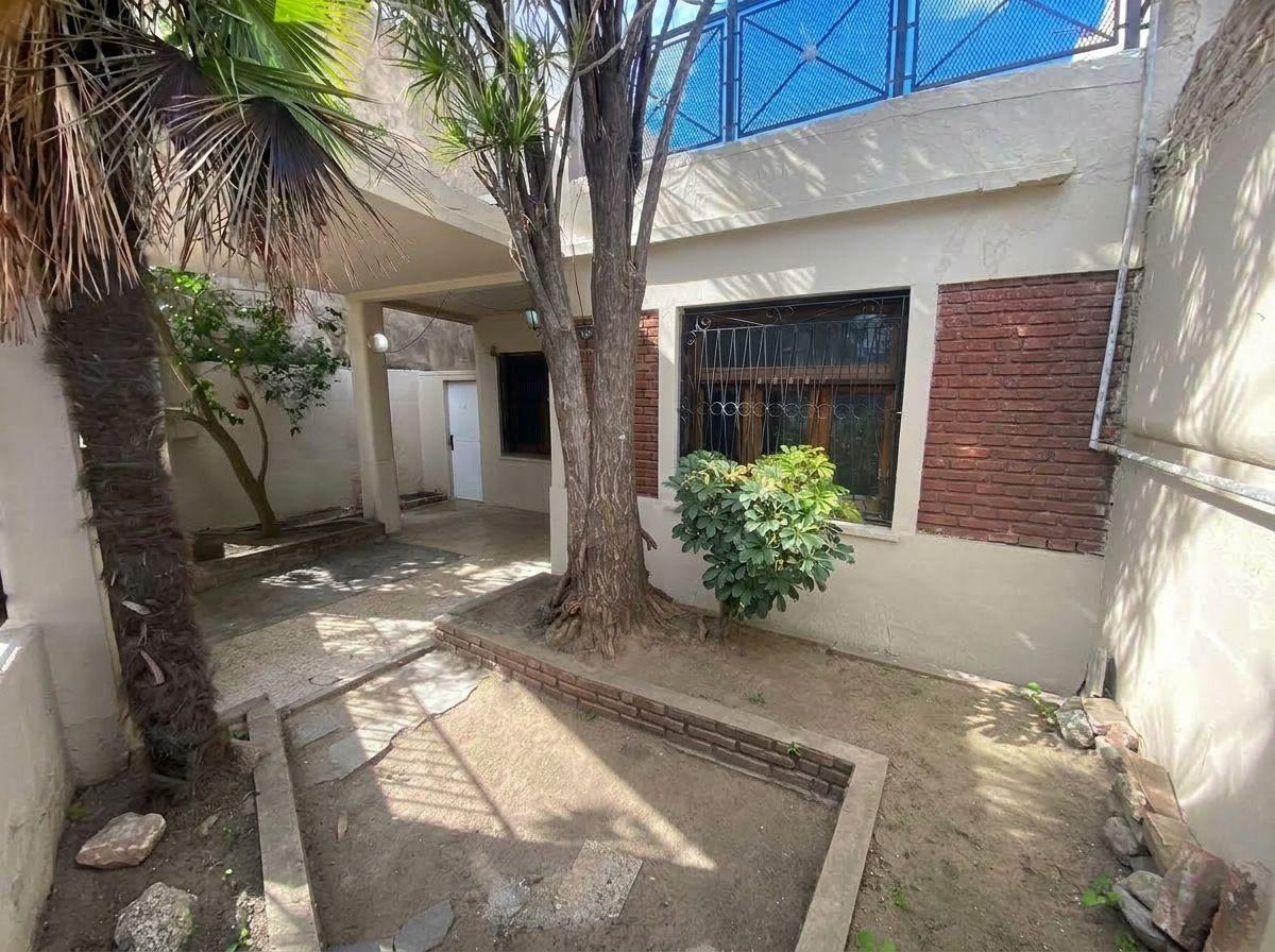 Foto de Vende casa 3 ambientes con cochera patio y terraza., imagen 4