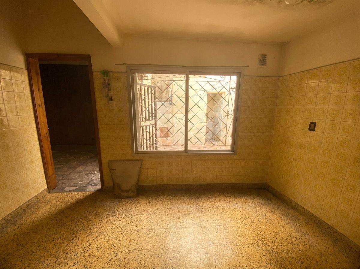 Foto de Vende casa 3 ambientes con cochera patio y terraza., imagen 1