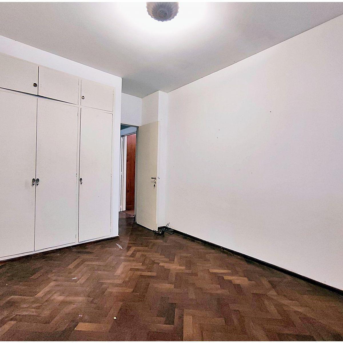 Departamento de 3 Dorm. y Patio en Venta, Centro, Rosario. 4