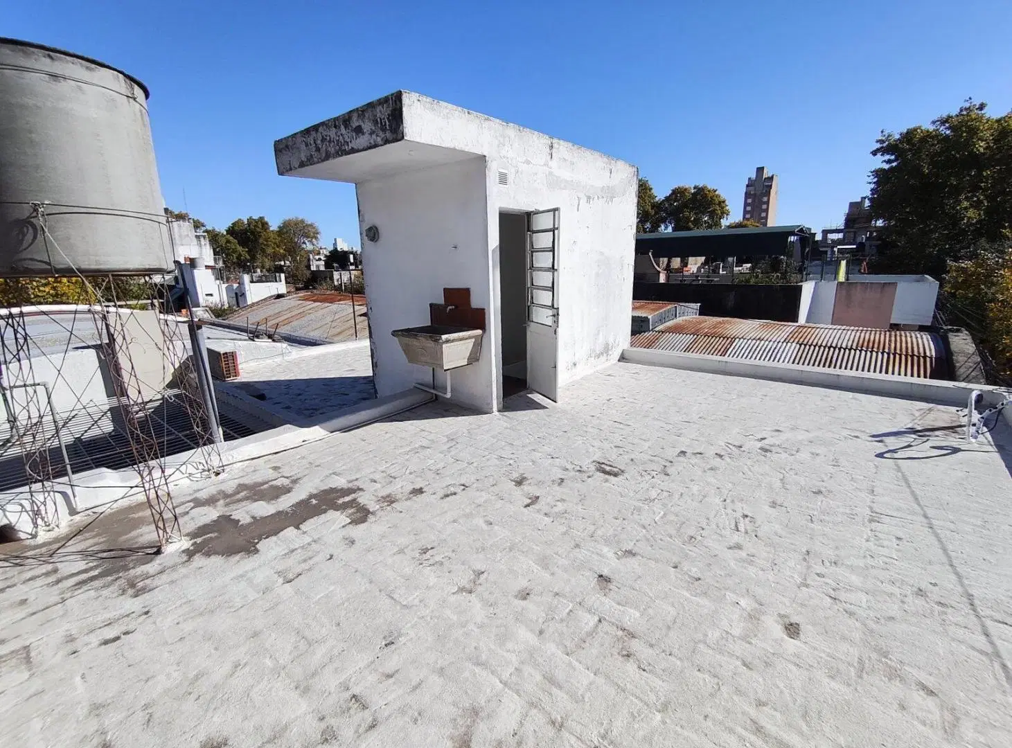 Casa de 3/4 dormitorios Catamarca 3237 2