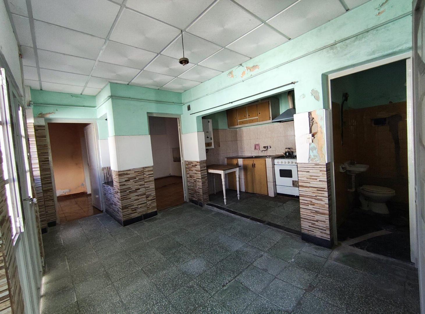 Foto de Liquidacion Casa Interna con gran terreno/galpon. Amenabar 3300, imagen 5