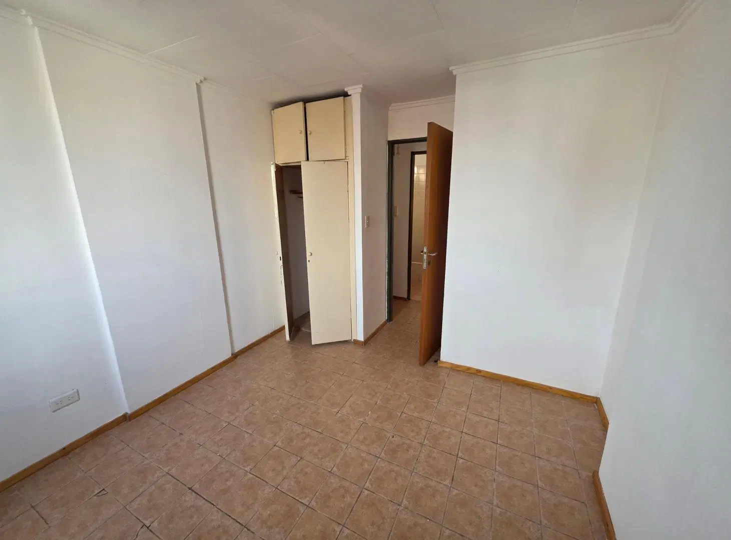 Venta Depto Alto Alberdi sobre Av Colon 1 Dor con Balcón 2