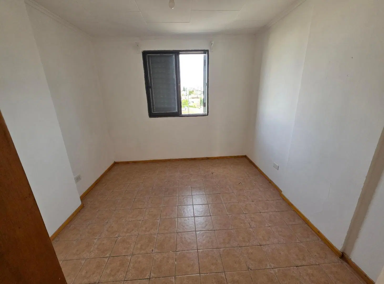 Venta Depto Alto Alberdi sobre Av Colon 1 Dor con Balcón 4