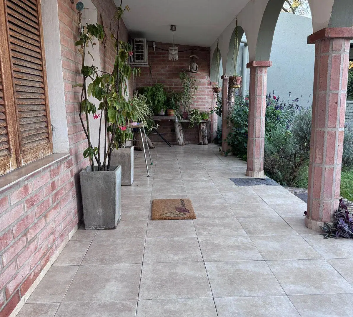 Venta Casa 2 dor en Bº Villa Quisquizacate + Depto Independiente 2 dor 3