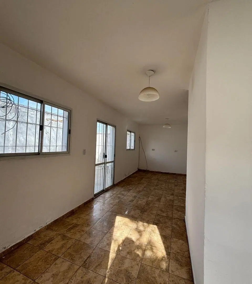 Alquilo DUPLEX 2 DORMITORIOS B° Jorge Newbery 2