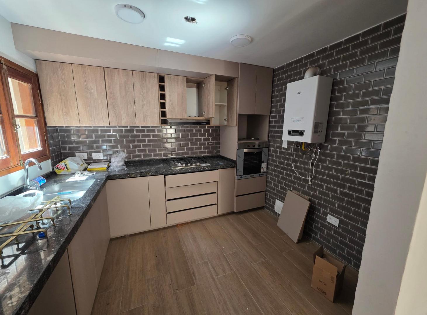 Foto de VENDO CASA 4 DOR CON PILETA JACUZZI Bº QUINTAS SANTA ANA, imagen 2