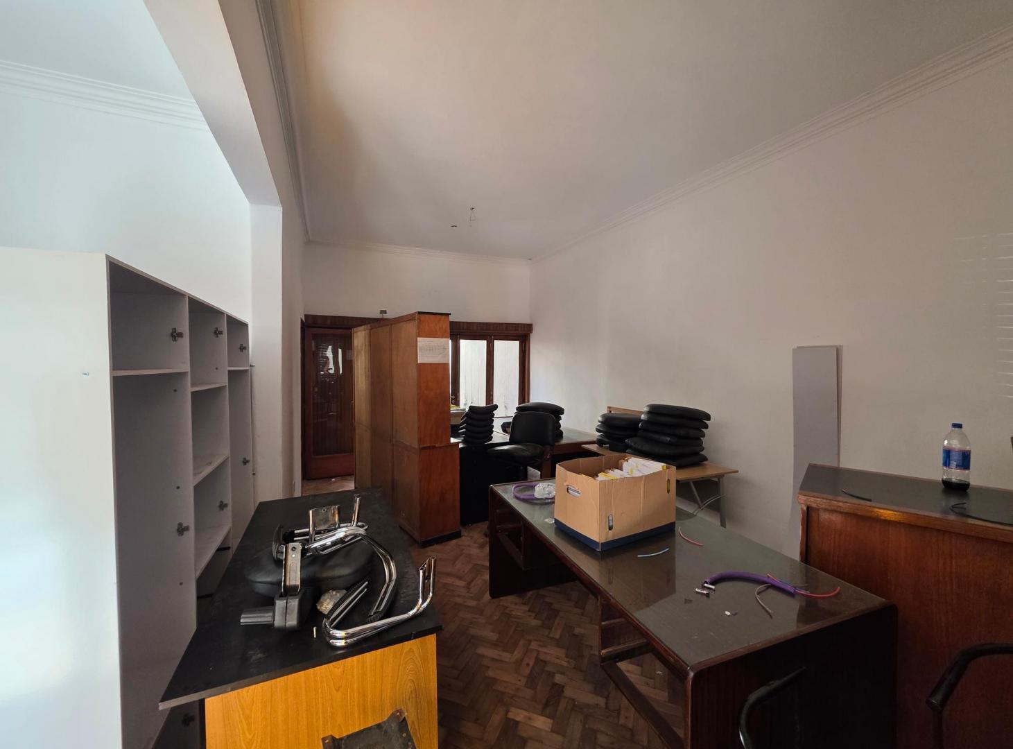 Foto de ALQUILER CASA PARA OFICINAS – 5 PRIVADOS Bº QUINTAS SANTA ANA, imagen 1